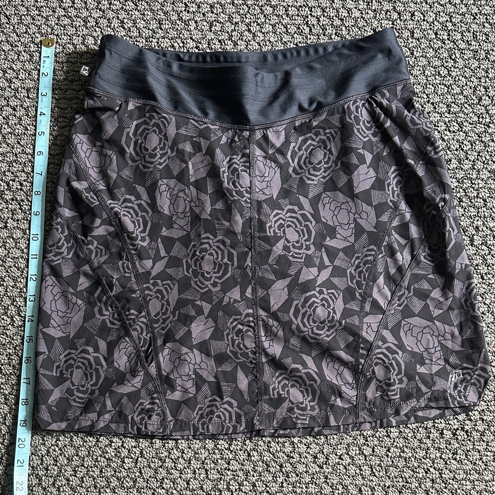 SkirtSports Black Floral Go Longer skirt